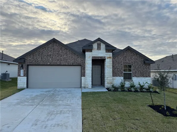 1717 Grimes Dr, Brenham, TX 77833