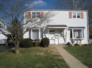 1560 Valley Rd, Bethlehem, PA 18018