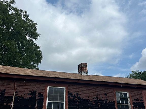 3rd image of 1308 Floyd St