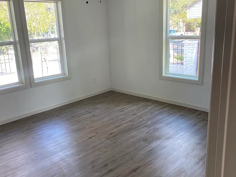 3914 Lamar St — Photo 14