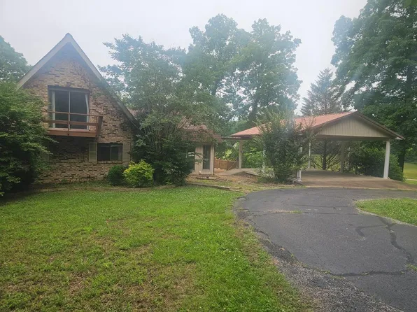 1343 Cedar Dr, Camden, TN 38320