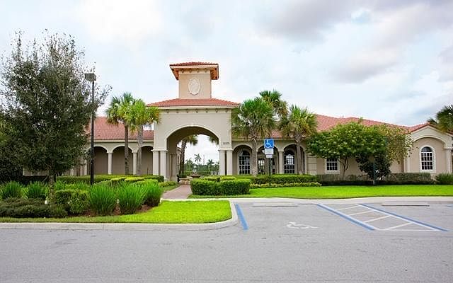 1st image of 6703 Old Farm Trail Trail