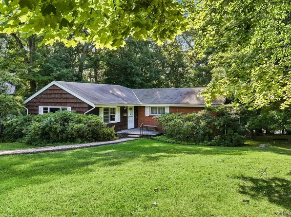 7 Overhill Road, New Rochelle, NY 10804