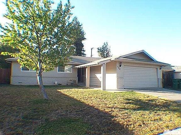 2nd image of 722 W Los Felis Ave