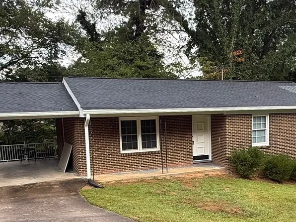 241 Kenmore Dr, Danville, VA 24541