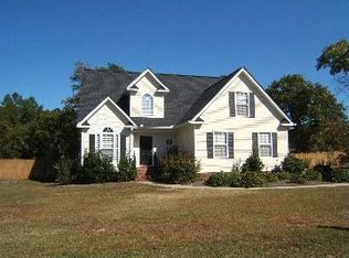 16 Falling Leaf Ln, Elgin, SC 29045