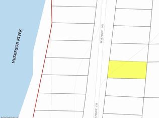 11652 Riverside Dr, Stanwood, MI 49346