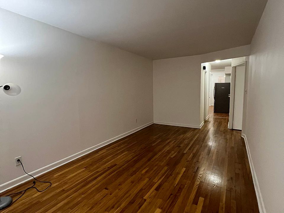 1st image of 1669 E 9th St #A