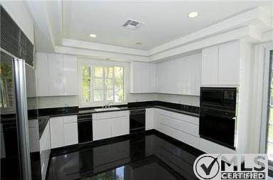 4th image of 14247 Valley Vista Blvd