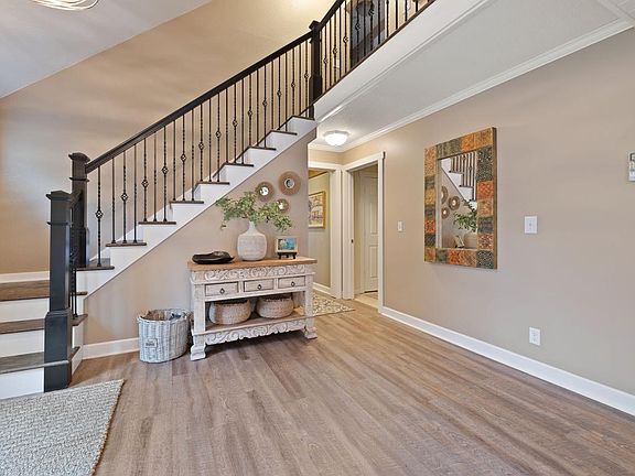 3rd image of 20680 Garden Rd