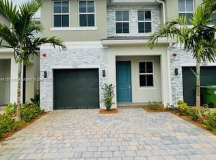 172 SW 171st Ln, Hollywood, FL 33027