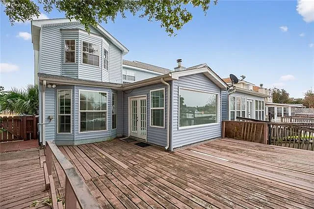 500 Marina Dr — Photo 24