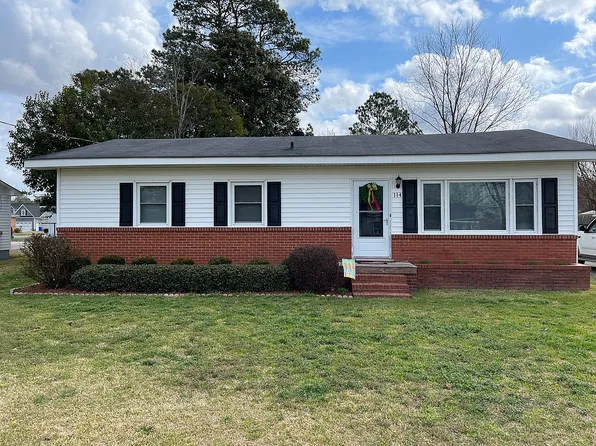 114 Carolina Ave, Clinton, NC 28328