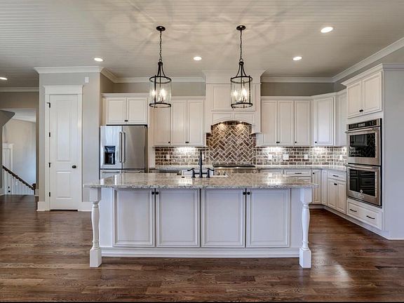 4th image of 1750 Pioneer Ln