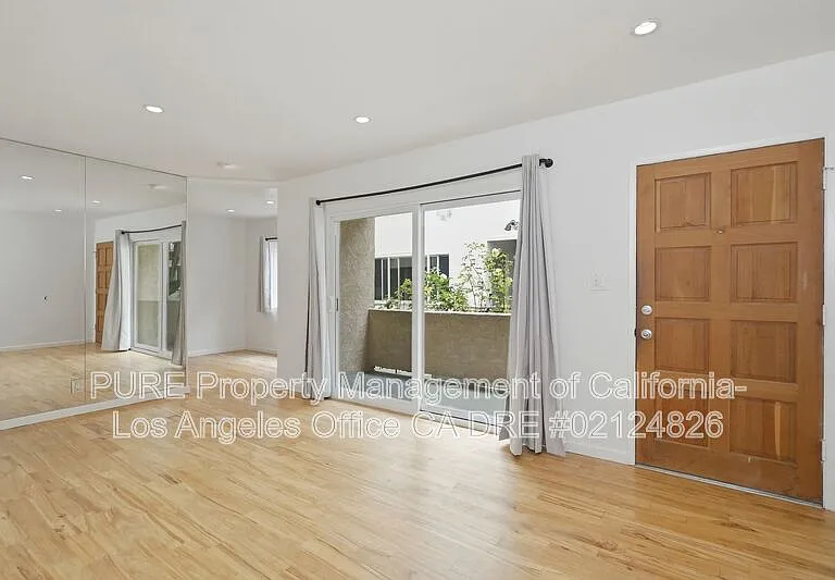 2623 4th St #NO2 — Photo 4