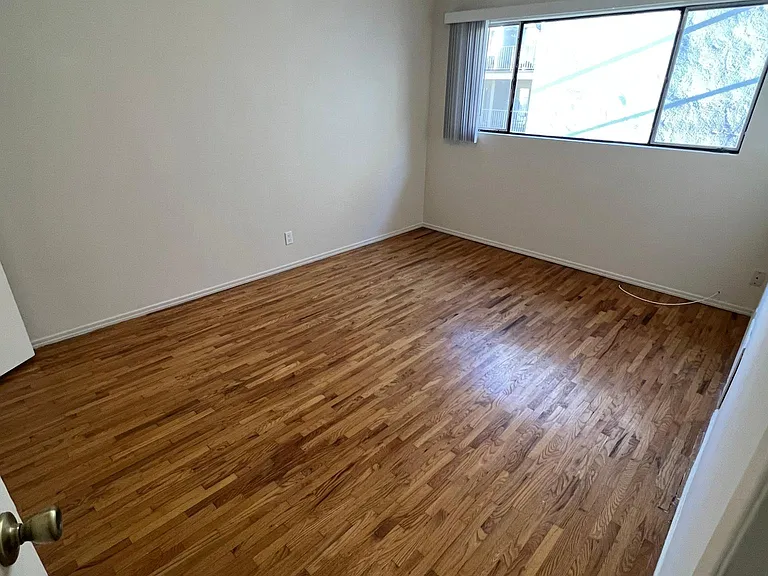 11725 Darlington Ave #6 — Photo 8
