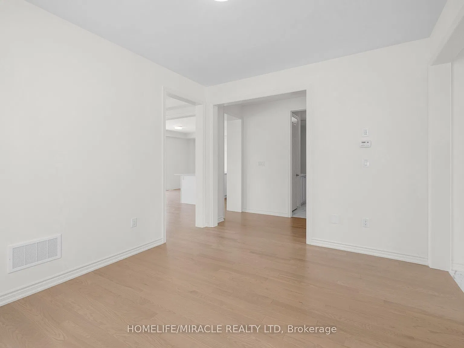 4 bed, $3,400 — Photo 4