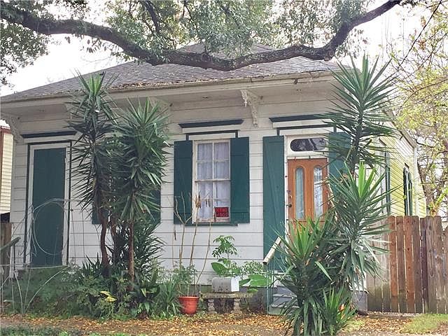 1st image of 924 Jourdan Ave