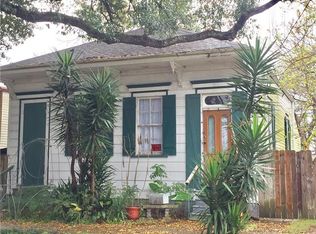 924 Jourdan Ave, New Orleans, LA 70117