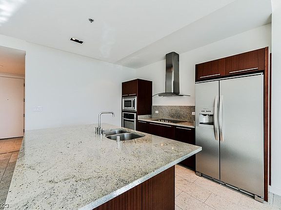 5th image of 4471 Dean Martin Dr Unit 507