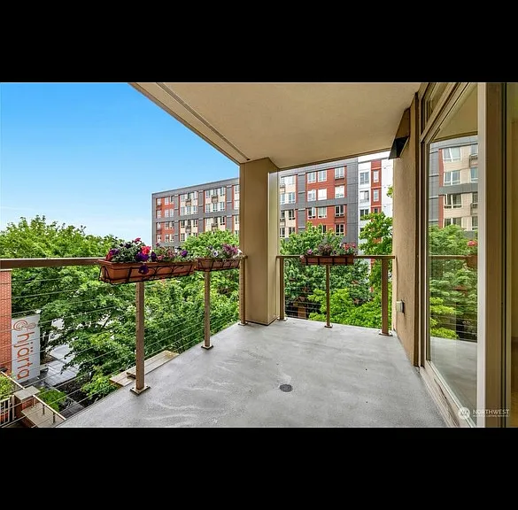 1530 NW Market St #405 — Photo 13
