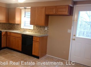 121 Hillcrest Ln #40, Slatington, PA 18080