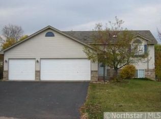 7646 Sherwood Rd, Woodbury, MN 55125