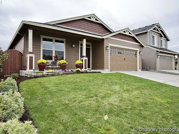 2nd image of 5207 NE 67th St