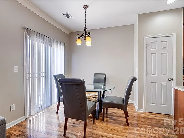 2029 Kegsworth Dr — Photo 13