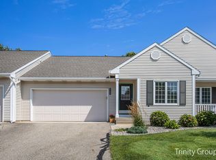 6164 Gleneagle Highlands Dr #22, Hudsonville, MI 49426