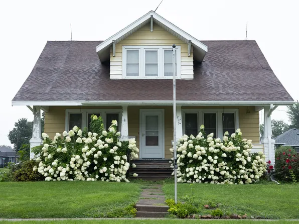 213 2nd St, Clutier, IA 52217