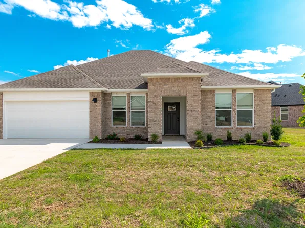 587 W Gosling Isle, Farmington, AR