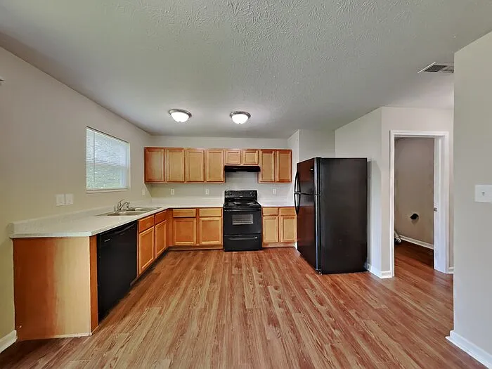 1092 Torino Ln — Photo 6