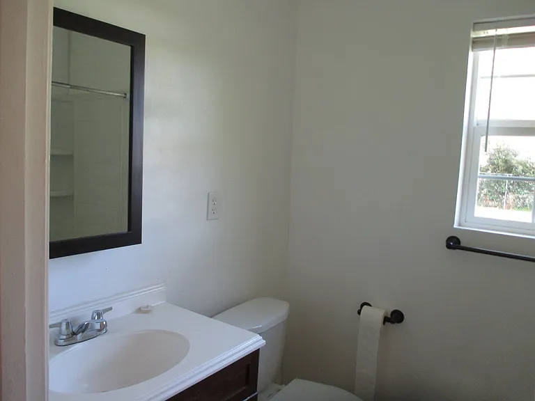 15 La Palma Dr — Photo 13