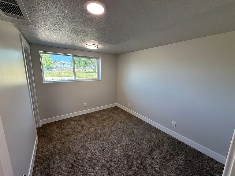 3426 West 5300 South — Photo 10