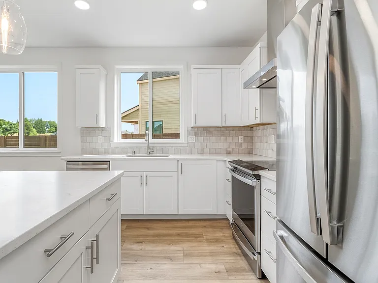 1057 SE Garrison Village Way — Photo 22