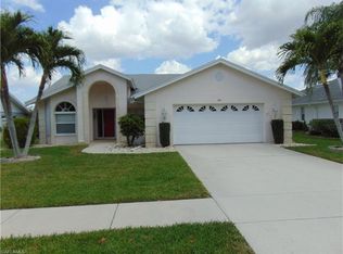 241 Marseille Dr, Naples, FL 34112