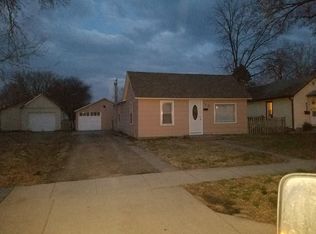 604 Oak St, Wamego, KS 66547