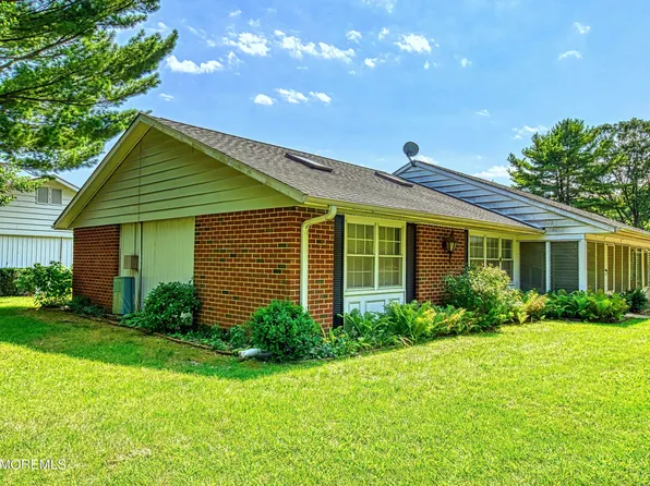 1016A Aberdeen Drive, Lakewood, NJ 08701