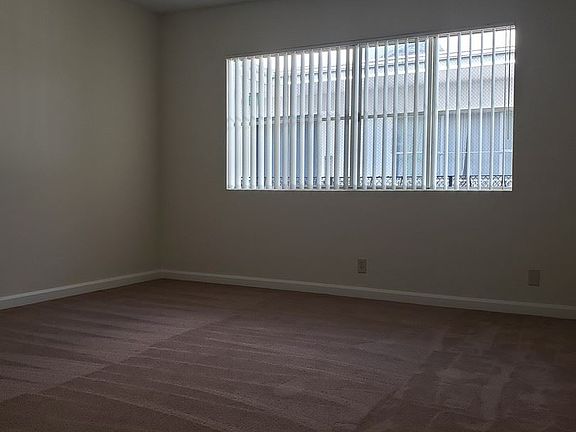 4th image of 460 W Doran St APT 312