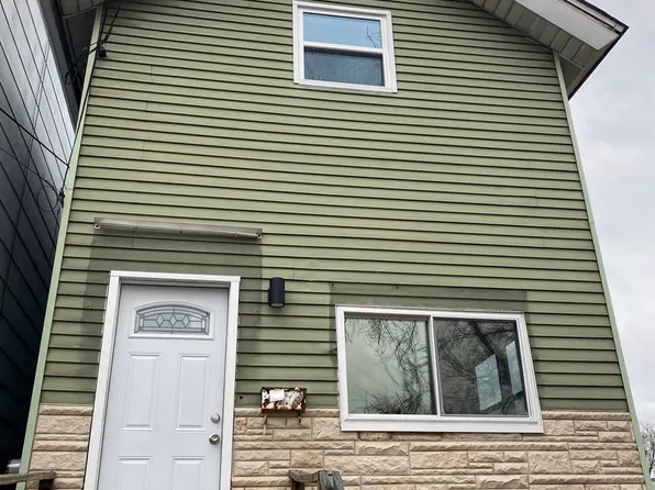 4933 Yew St, Pittsburgh, PA 15224