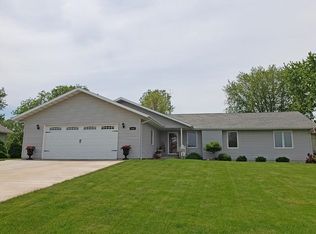 1604 Devine Dr, Marshfield, WI 54449