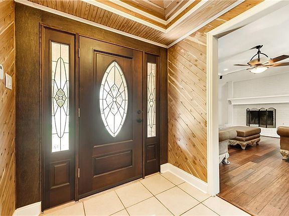3rd image of 3306 Westwood Cir