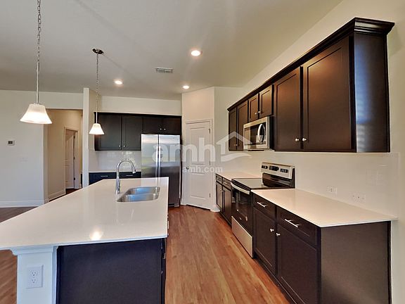 4th image of 6418 Emerald Hills Way