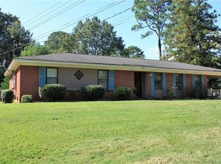 967 Green Forest Dr, Montgomery, AL 36109