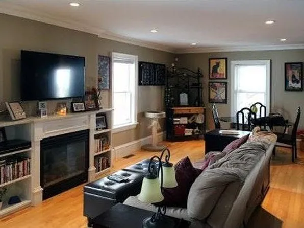 188 Bolton St #1, South Boston, MA 02127