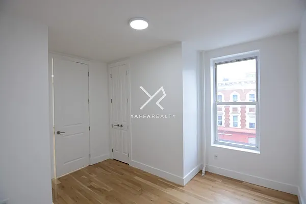 Rented by Yaffa Realty LLC | media 8