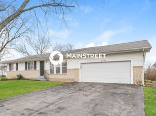 1540 Charlotte Dr, Saint Louis, MO 63135