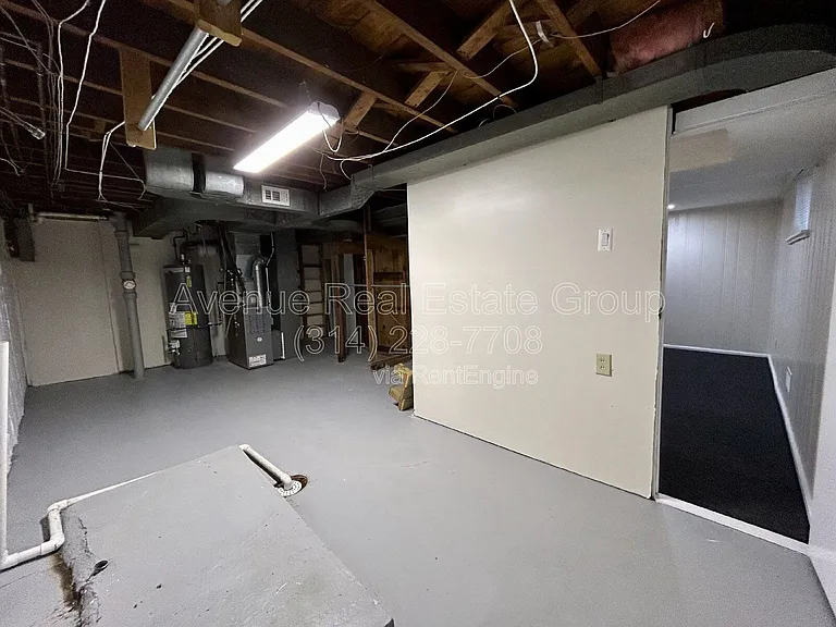 7105 Circleview Dr — Photo 14