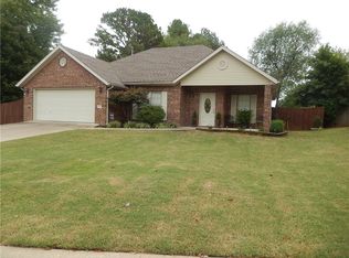 315 Ridgedale Dr, Farmington, AR 72730